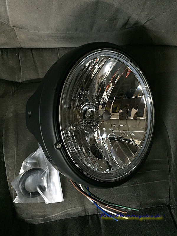 LED Rücklicht Old School Schwarz E-geprüft für Chopper Scrambler Cafe Racer, Rücklichter, Beleuchtung, Verschleissteile